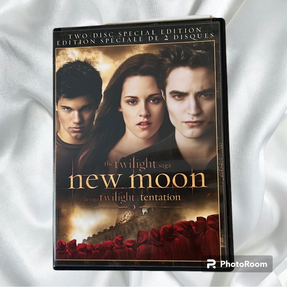 4/$20 NEW MOON dvd